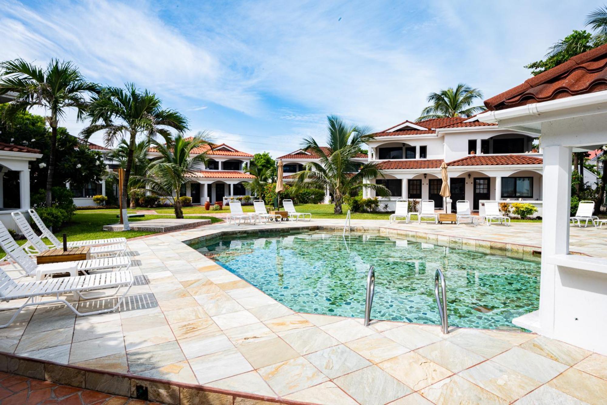 מלון סן פדרו Isla Bonita Yacht Club מראה חיצוני תמונה